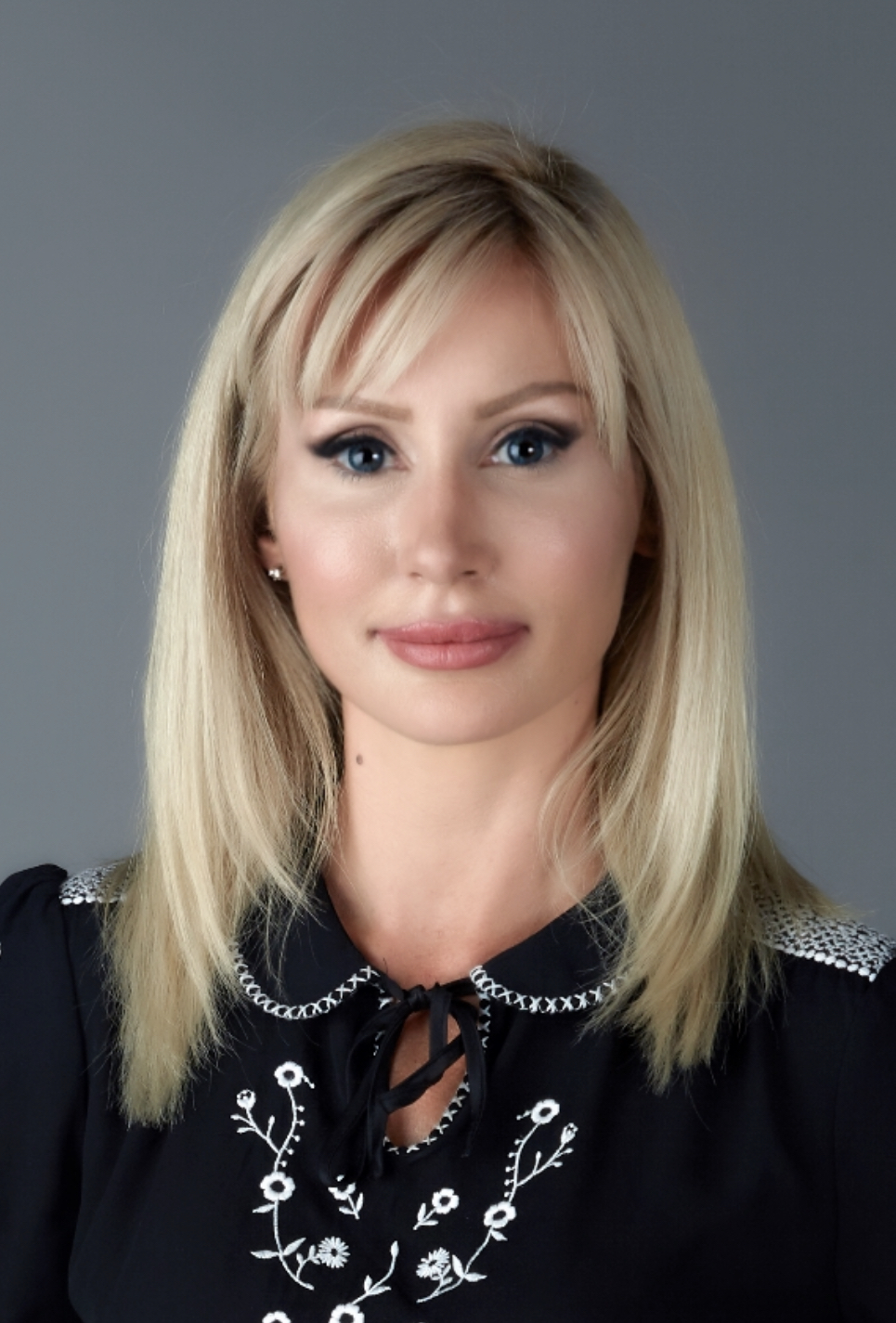 Ana Perrone